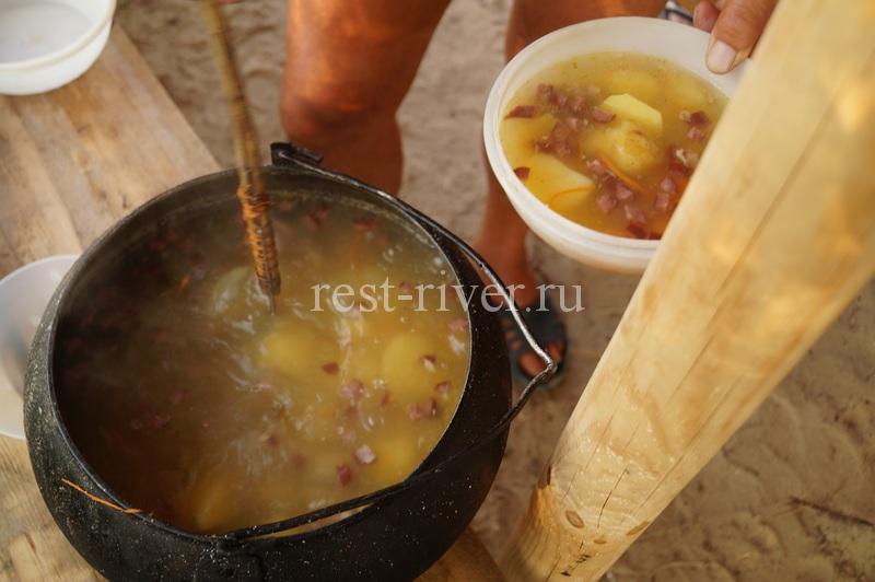 Рецепт супа на костре - суп из куриных желудочков в казане